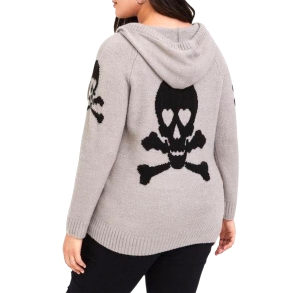 TORRID Plus Size Gray & Black Hooded Skull Graphic Jacket Size 2X-3X - Picture 13 of 16